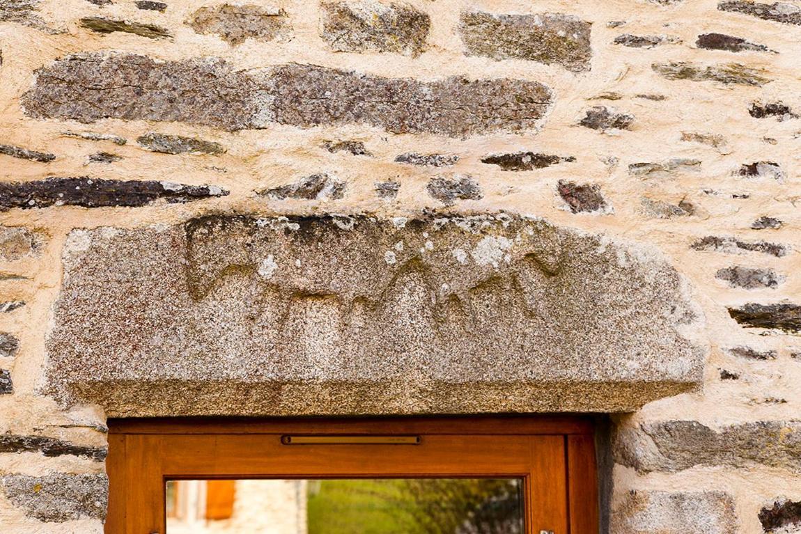Stone Cottage With Modern Cosy Interior Near To Josselin Perfect Retreat For Writers Or Star Gazers Guegon Luaran gambar